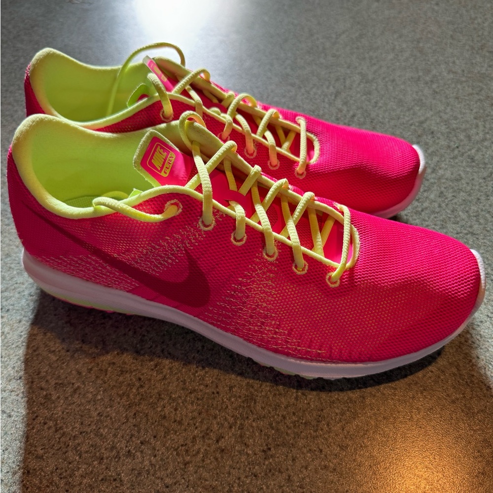 NEW in box Nike Flex Fury Running Shoes